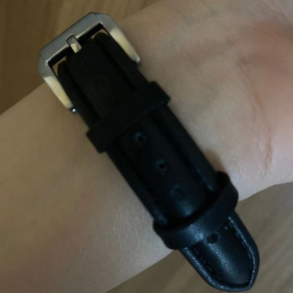 NEW[BAND] Slim BLACK Strap Leather For Apple Watch - Picture 3 of 5